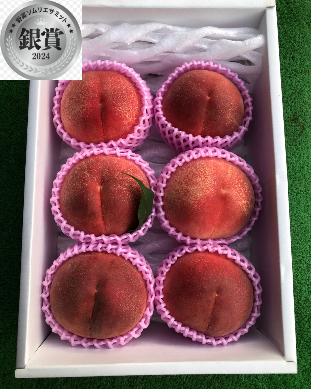 7月　化粧箱入り　あかつき【秀品】2ｋｇ箱（6～9玉入り）
