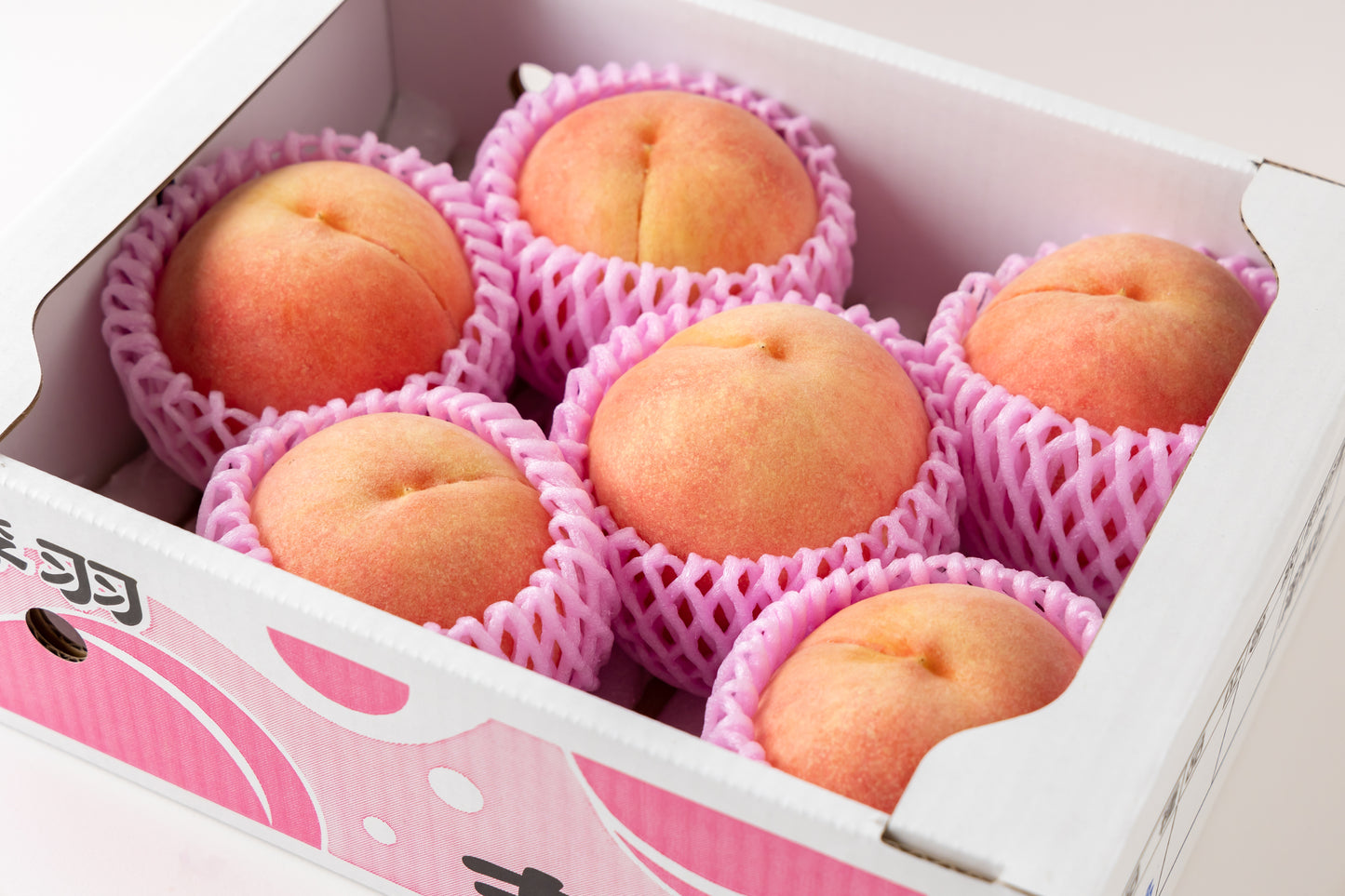 7月下旬から　川中島白桃【秀品】2ｋｇ箱（5～8玉入り）